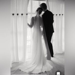 Single Tier Ultra Sheer Wedding Veil - Raw Edge Chapel 90” - Light Ivory